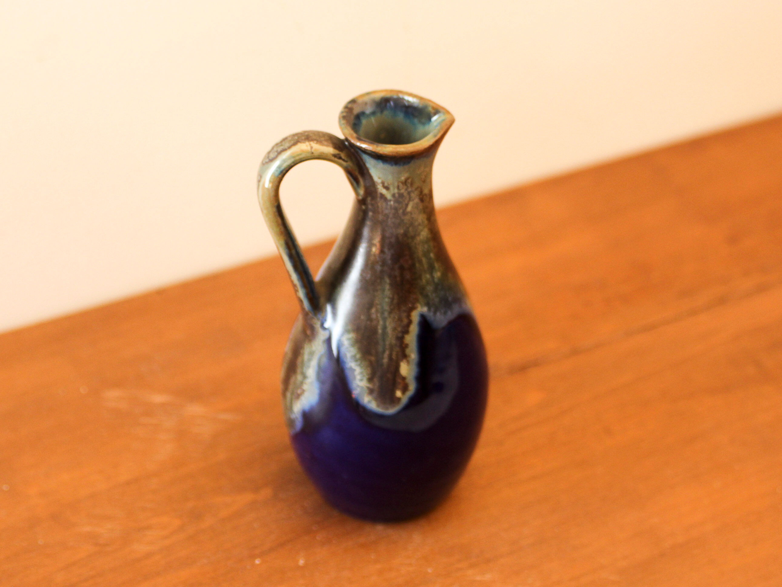 Milk pot Maitena sandstone of Pont-des-Vernes