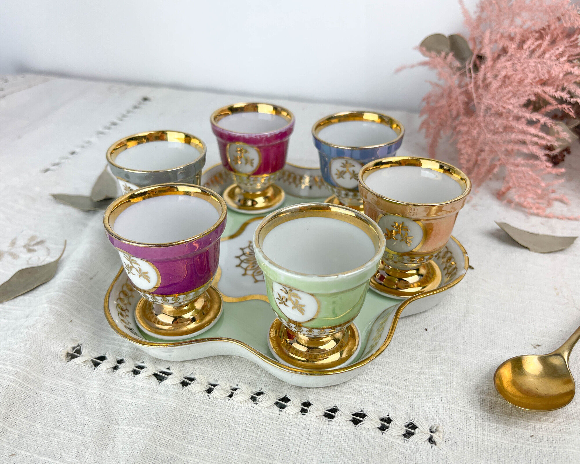 Set de 6 coquetiers vintage en porcelaine de limoges