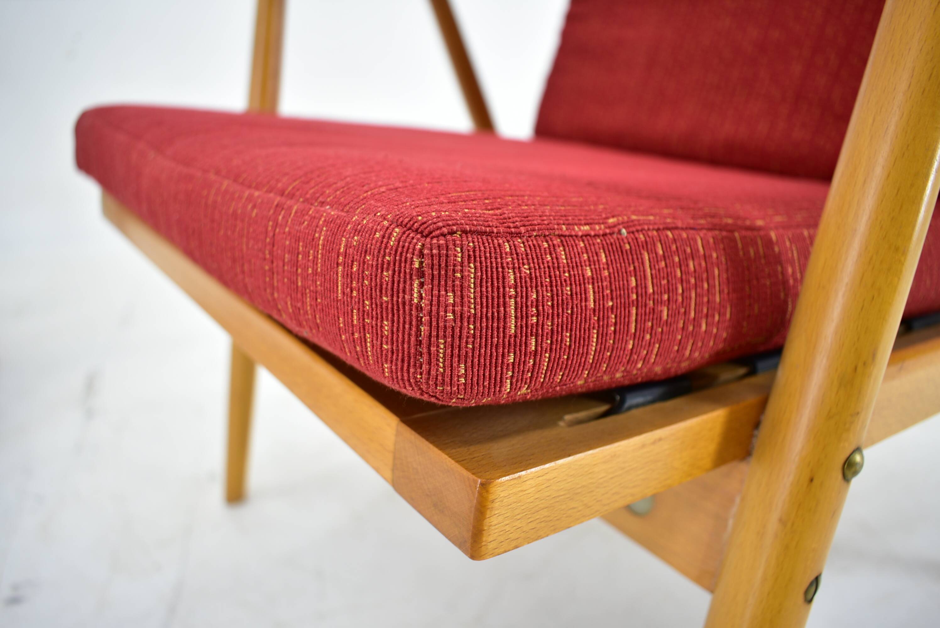 1960s pair of Ton/Thonet beech armchairs, Czechoslovakia