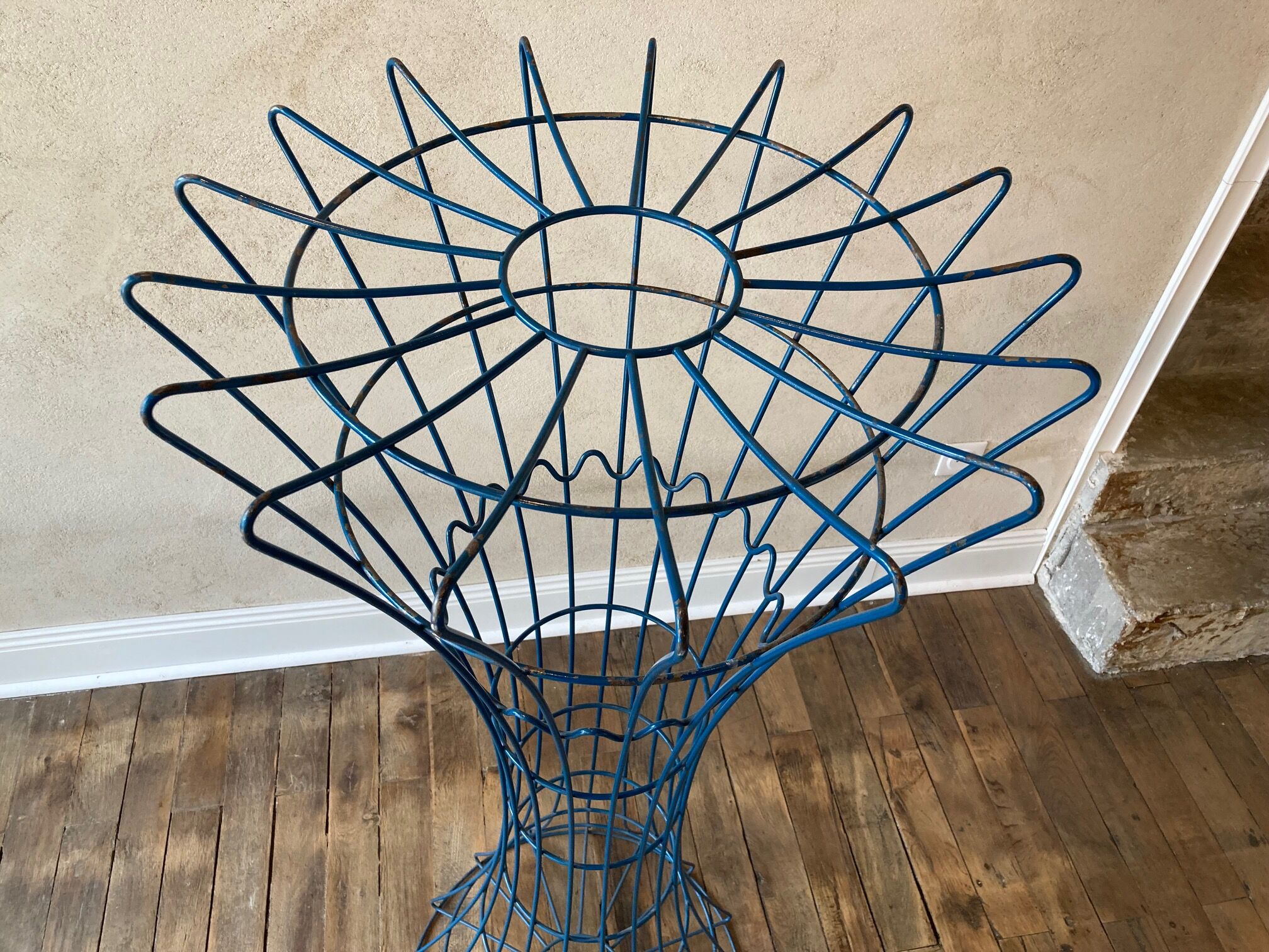 Verner Panton's blue lacquered metal diabolo-shaped coat rack