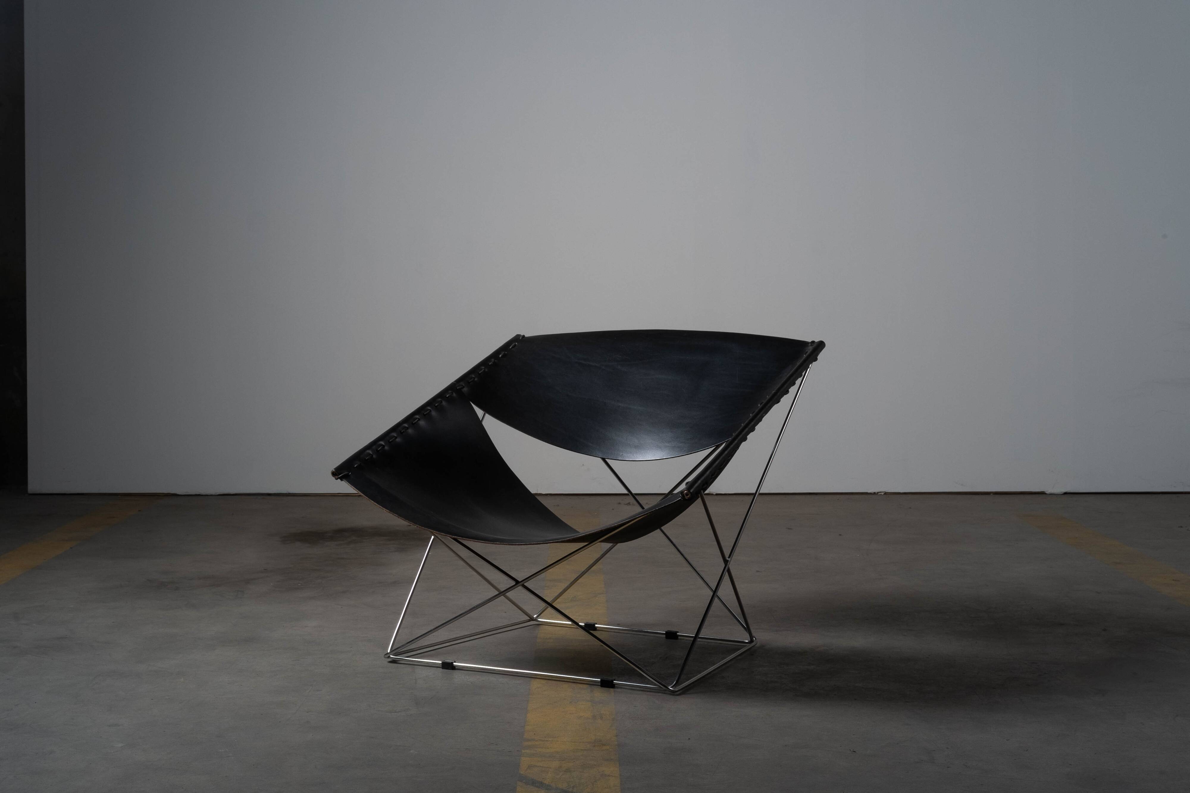 Pierre Paulin - Artifort F675 Butterfly chair