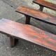 Banquette en bois massif vernis, milieu du XXe siècle