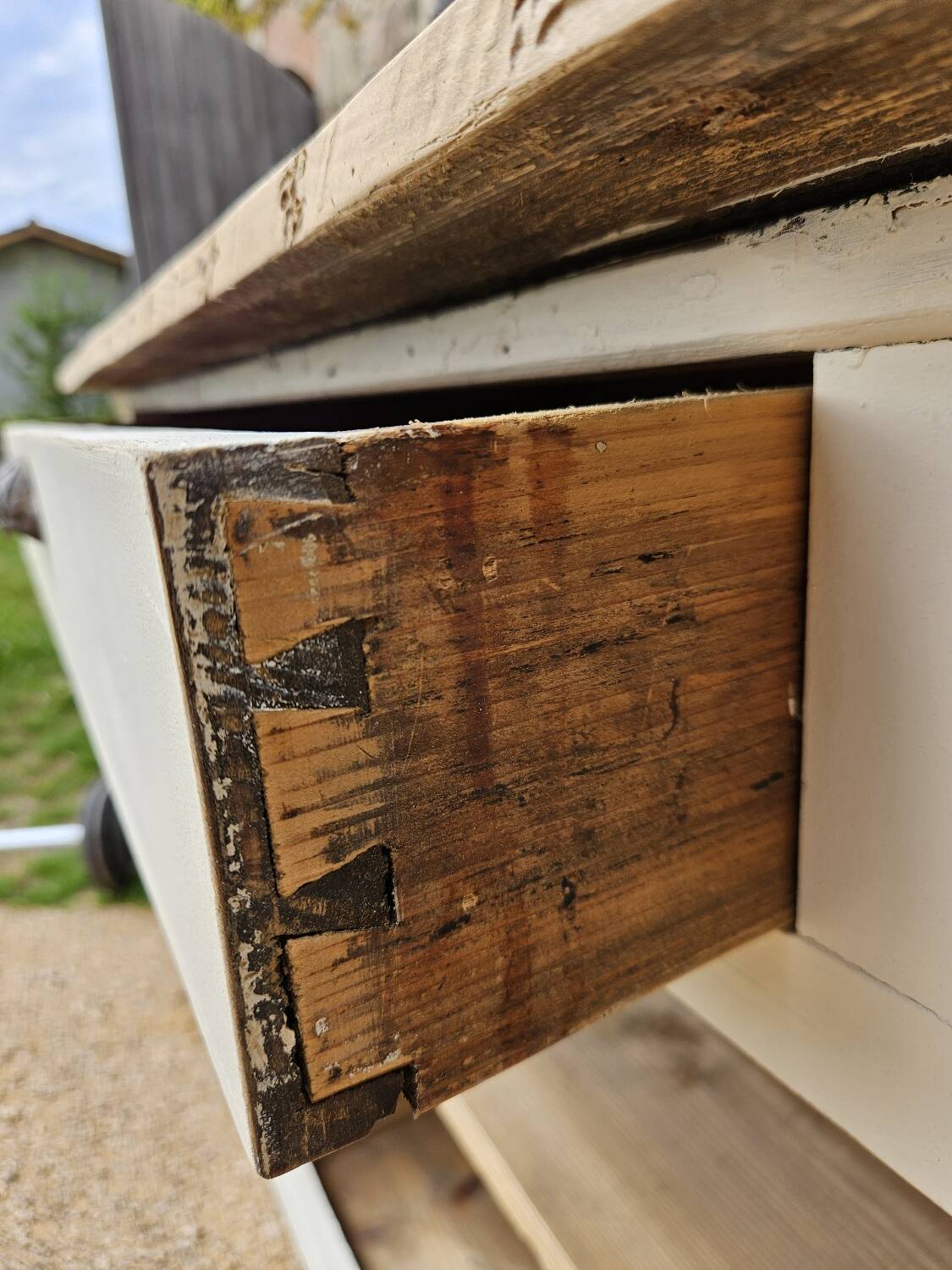 Trade furniture counter