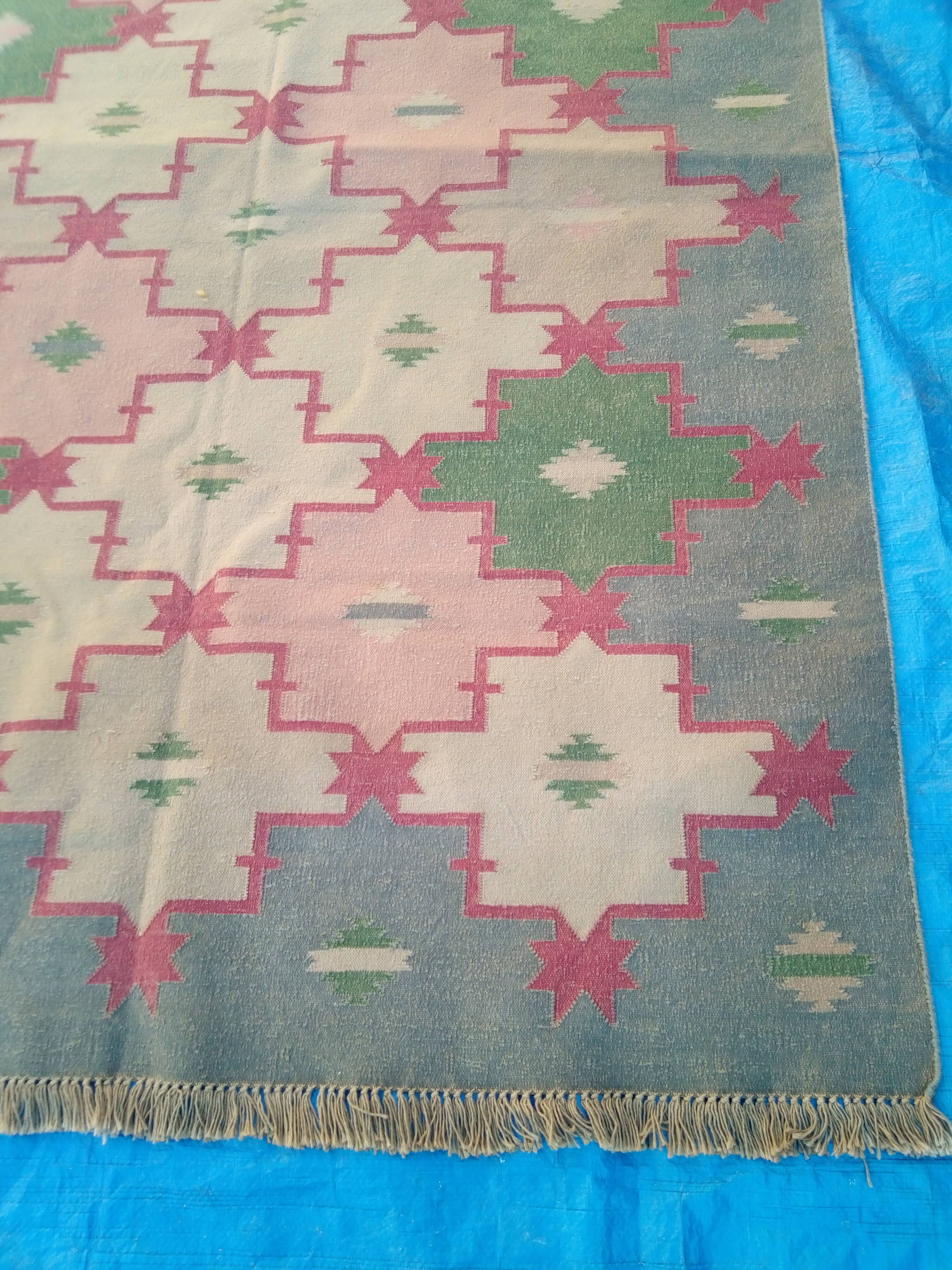 Kilim Handmade oriental rug  200 x 140cm