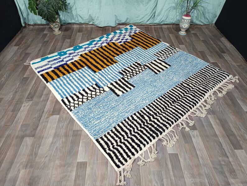 Magnificent handmade rug 200cm x 300cm