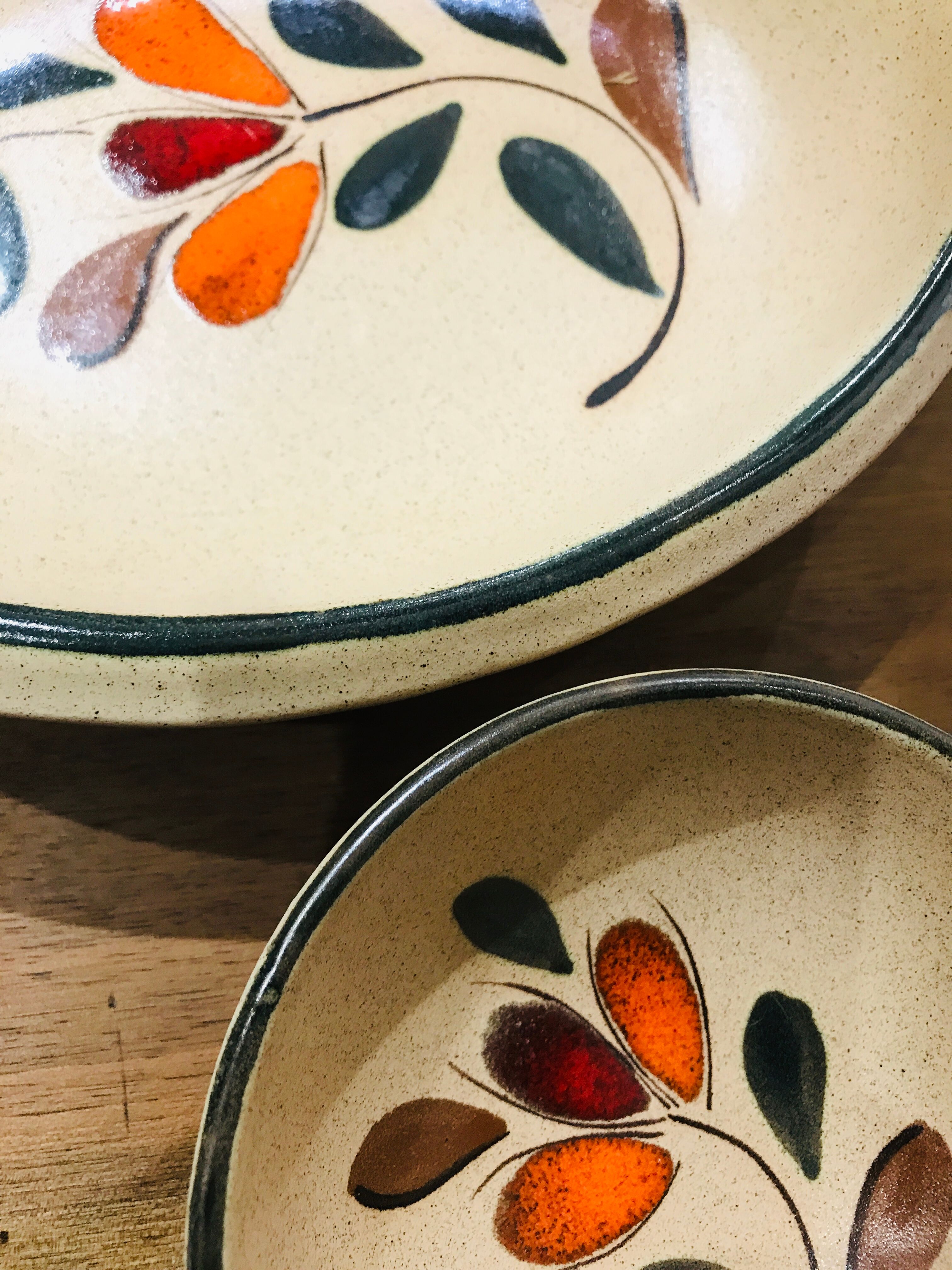 St Clément ravier and ceramic cup set