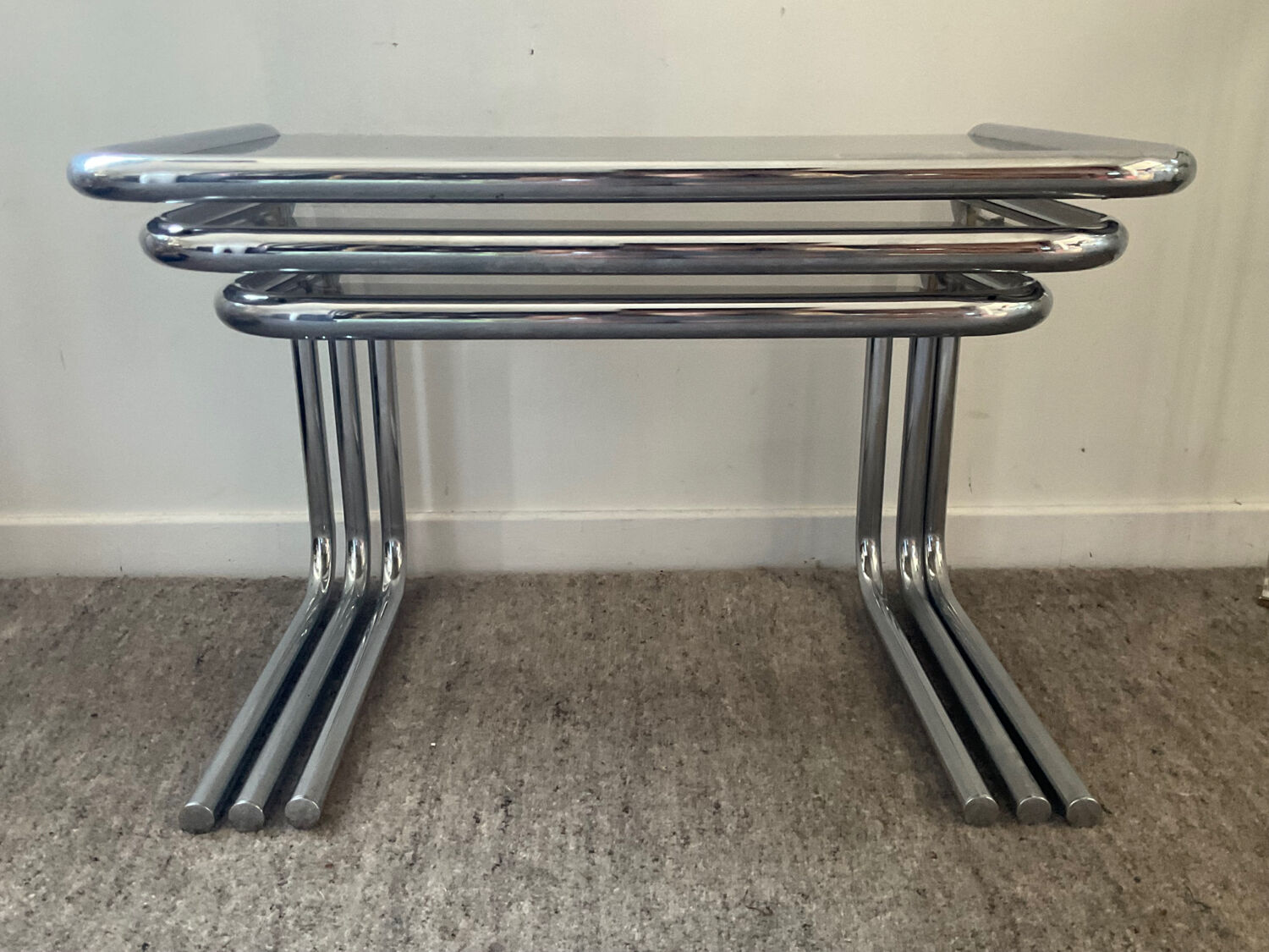 Series of 3 vintage nesting tables from the 60s and 70s