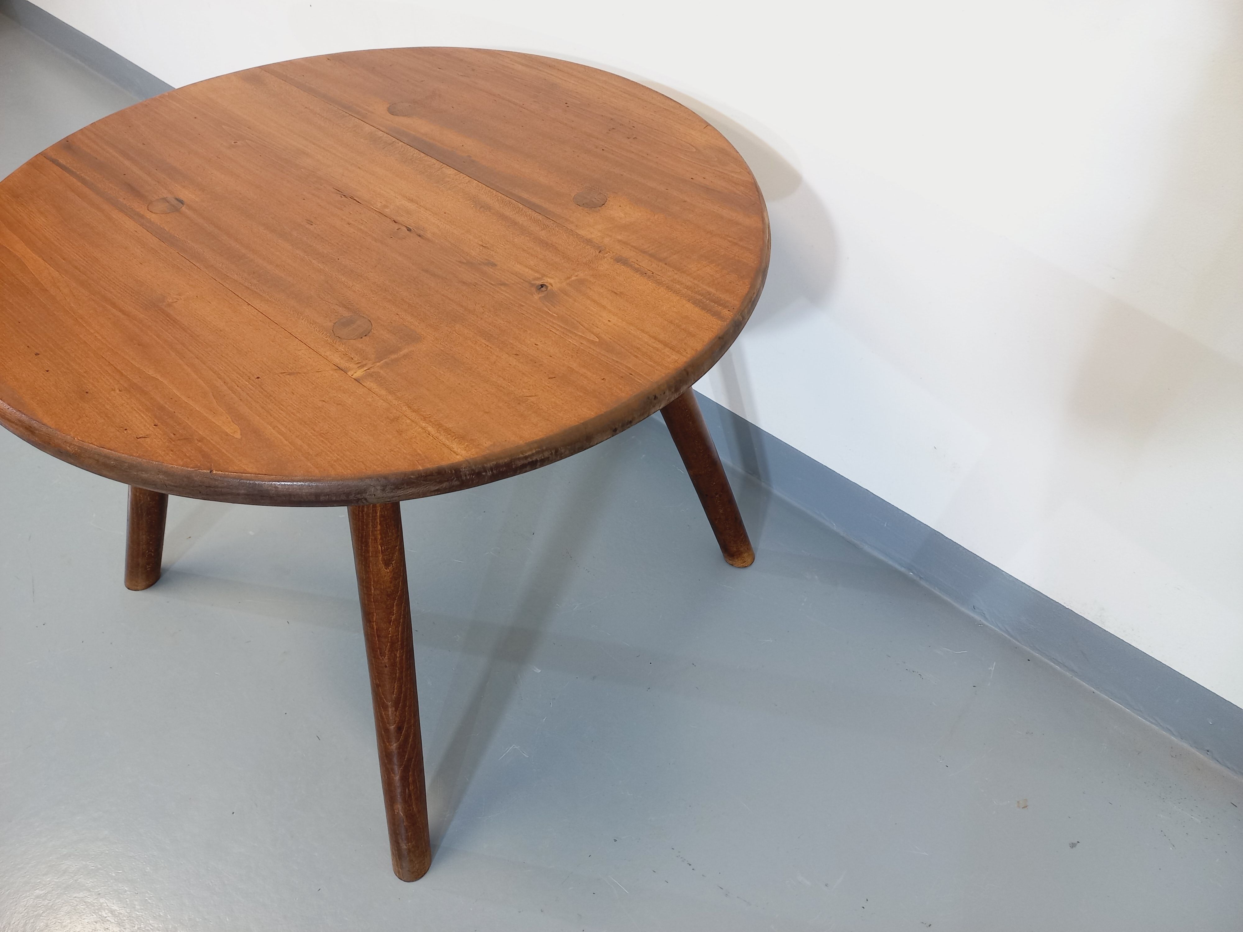 Vintage round brutalist coffee table in solid oak wood from the 50s