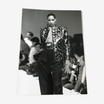 Givenchyoriginal vintage press fashion photography 1990