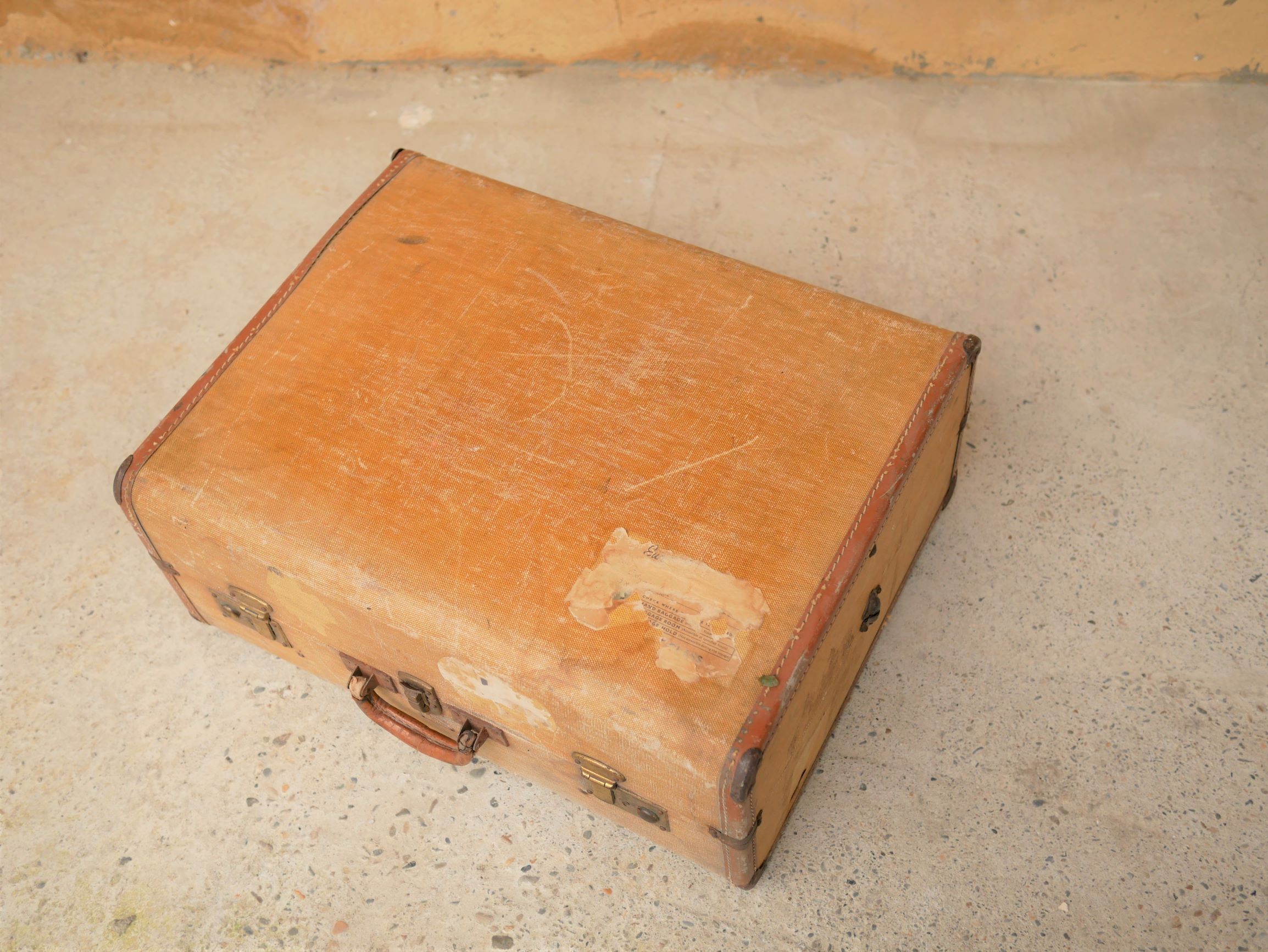 Yellow vintage case