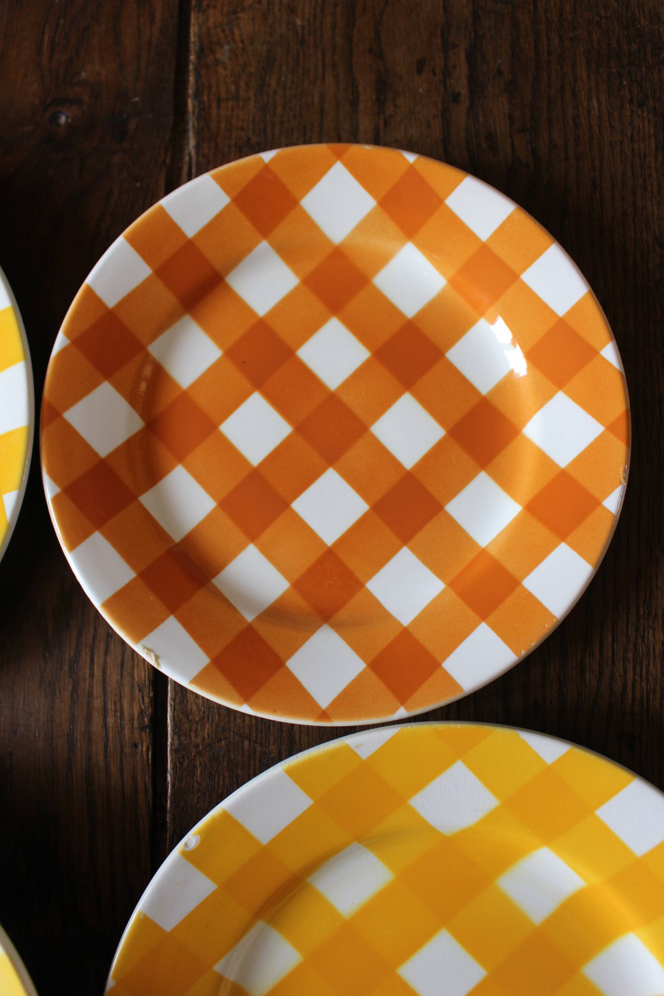A Lot of 4 Yellow Orange Digoin Sarreguemines Scottish plates