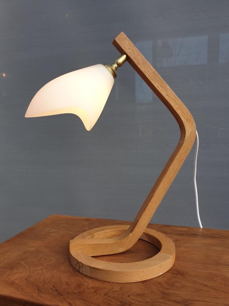 Scandinavian snowdrop design table lamp