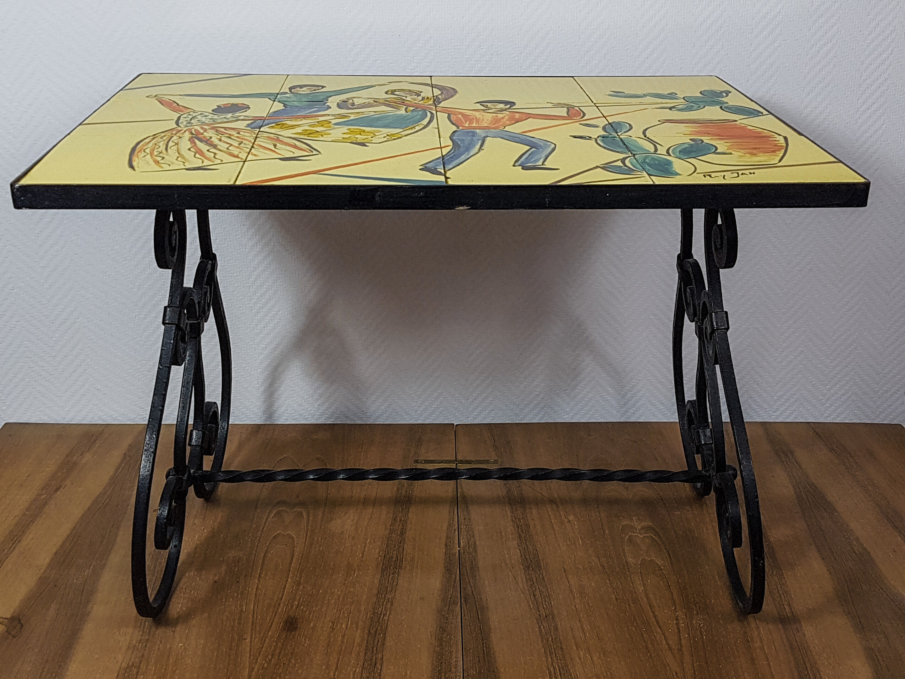 Wrought iron coffee table porcelain tray painted with a vintage Provencal scene 60s/70s