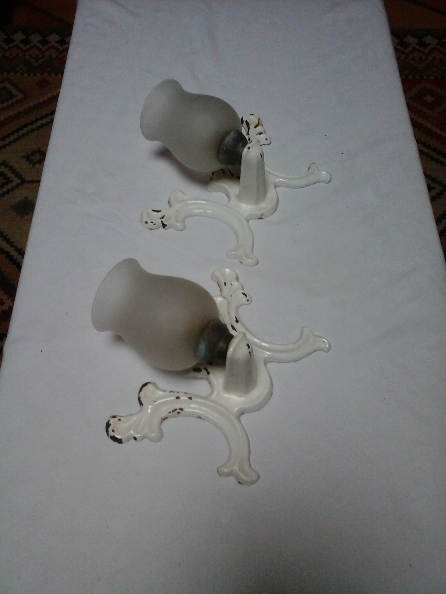 Pair of wall lightoven