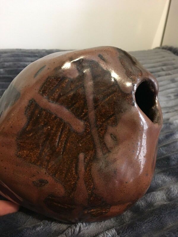Vase boule en grès émaillé poterie de la borne signature d'artiste