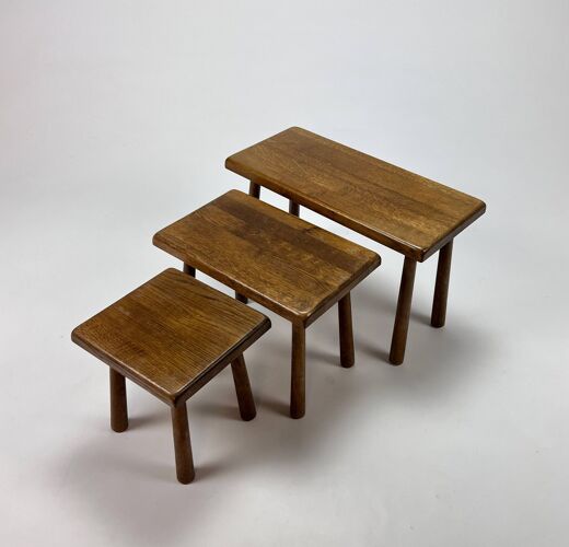 Tables gigognes modernistes en chêne années 1960