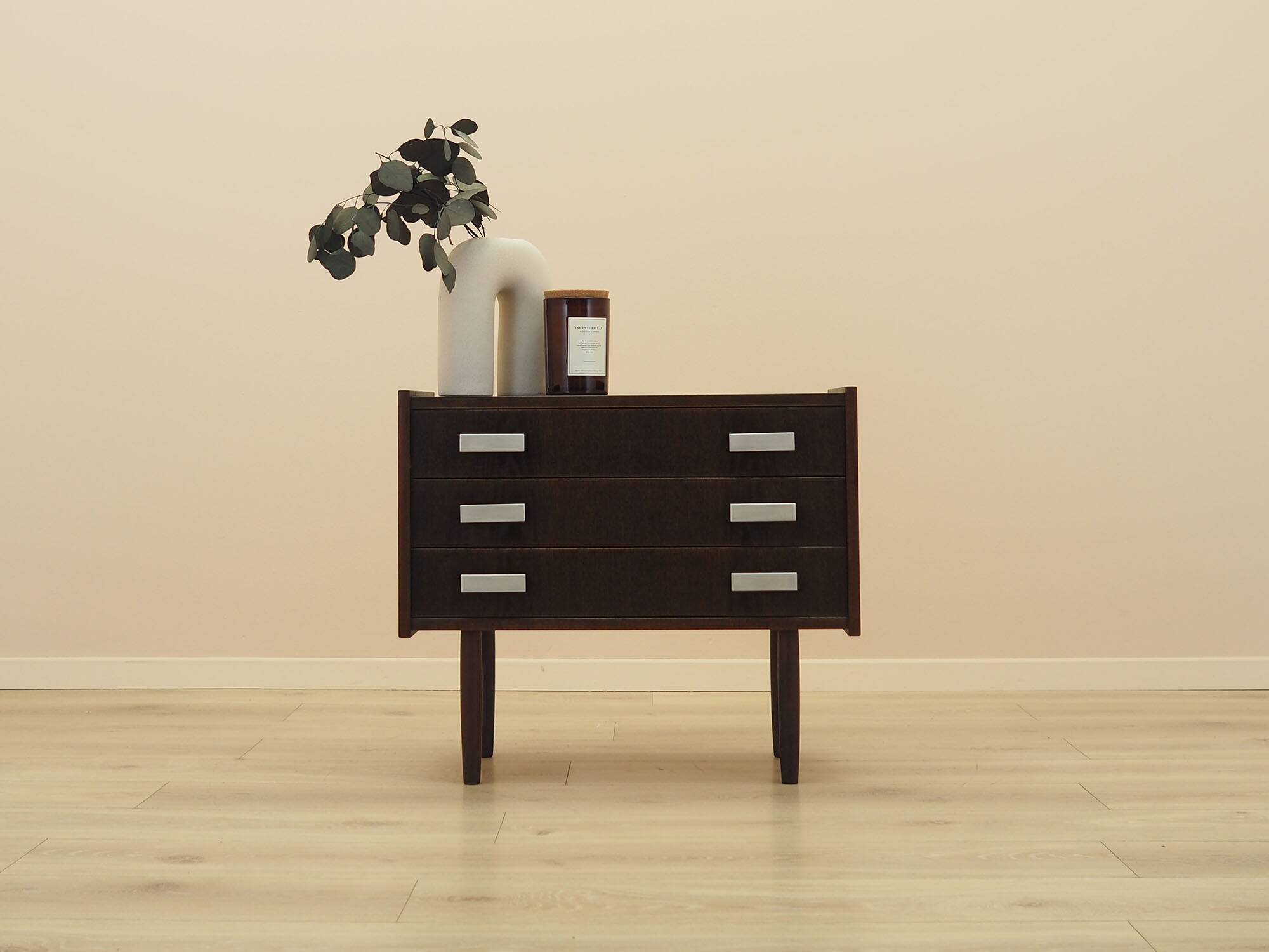 Commode en placage de chêne danois, années 1980