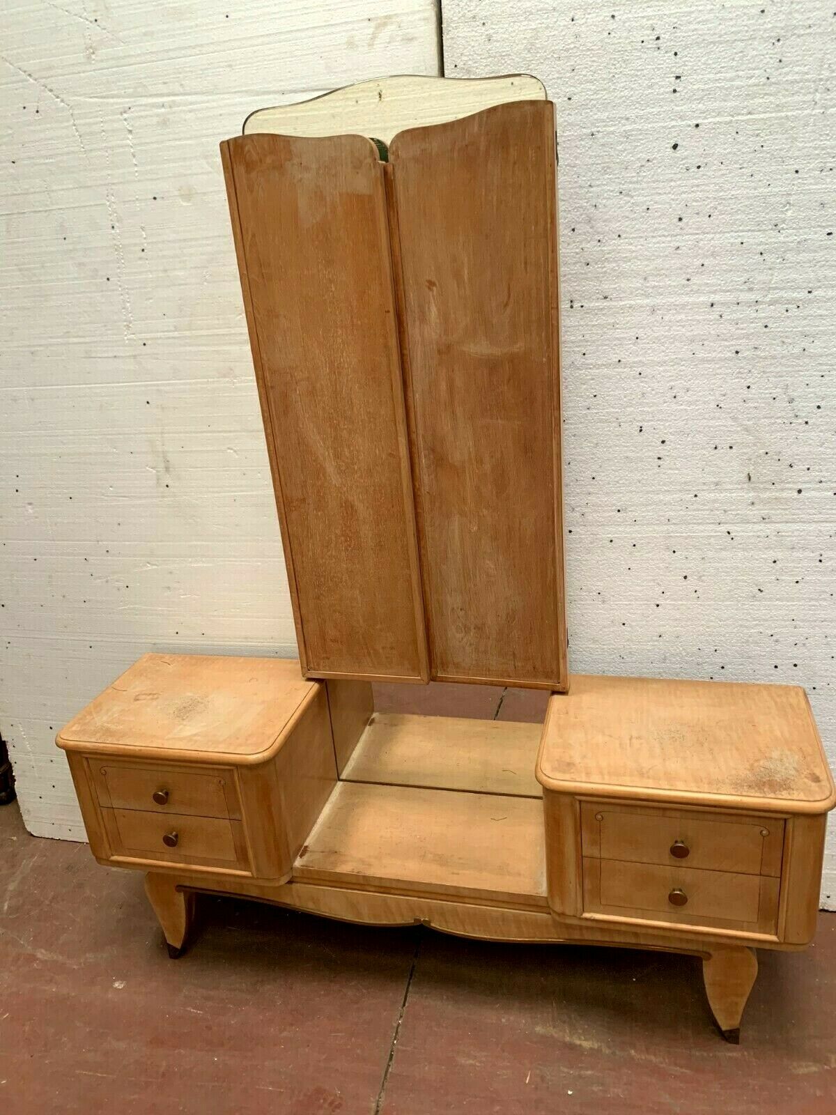 Coiffeuse Art Déco a miroir tripthique en placage de bois clair XX siècle