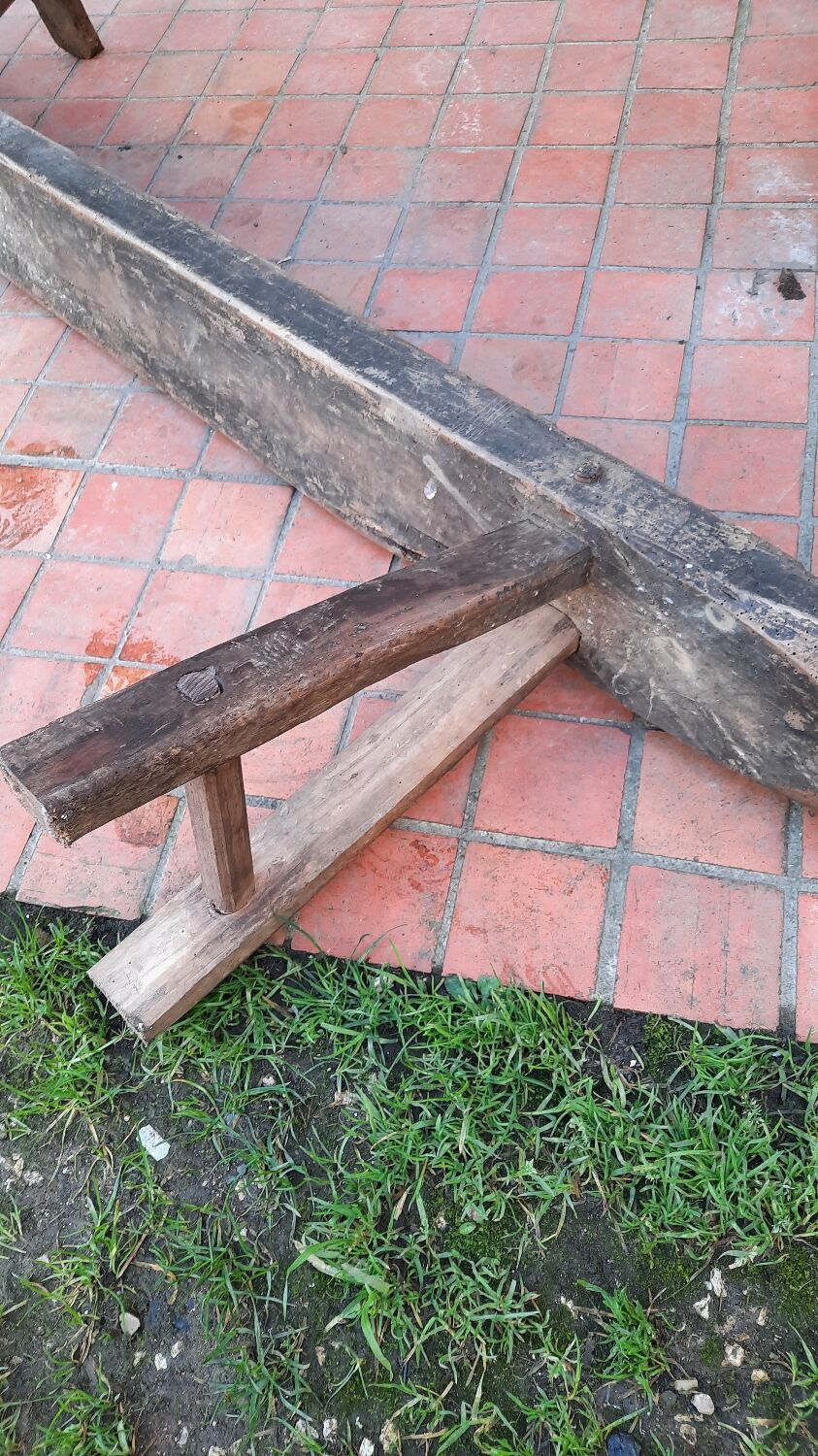 Paire de bancs en bois