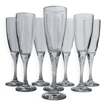 Lot vintage de 8 flûtes à champagne des années 1980, verre transparent, pied torsadé