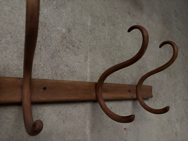 Patère ancienne bois courbé Fischel