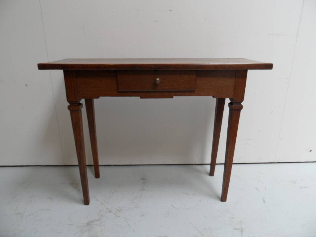 Antique oak sidetable