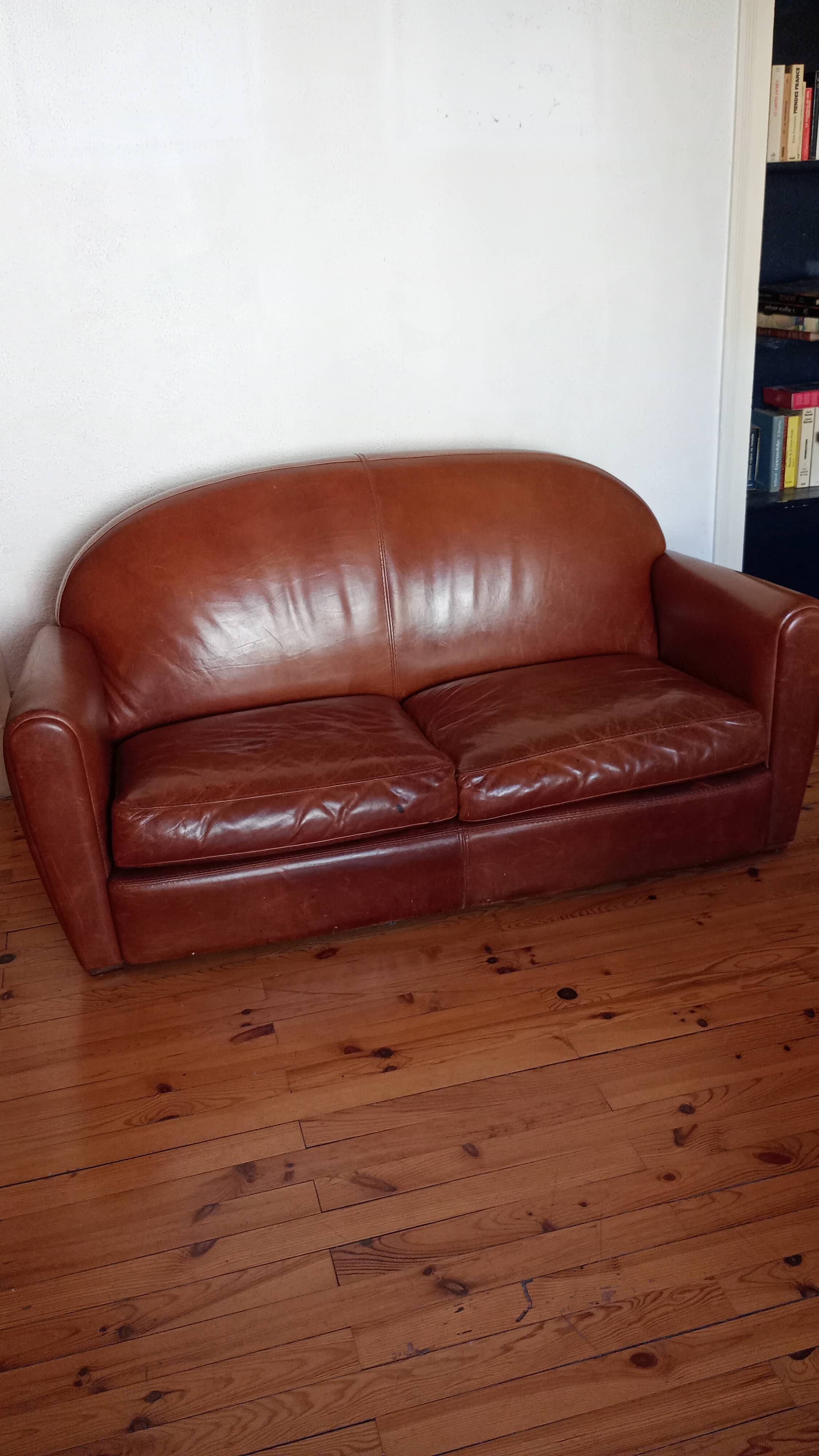 Duvivier leather club sofa