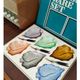 6 assiettes en forme de feuille en verre pressé Arlequin, milieu XXème