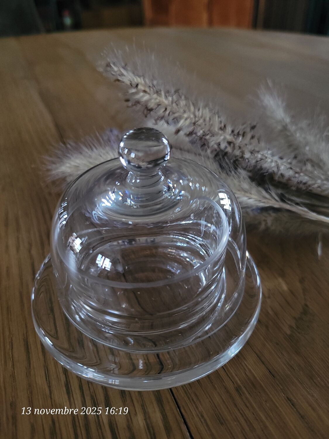 Butter dish with crystal glass dome