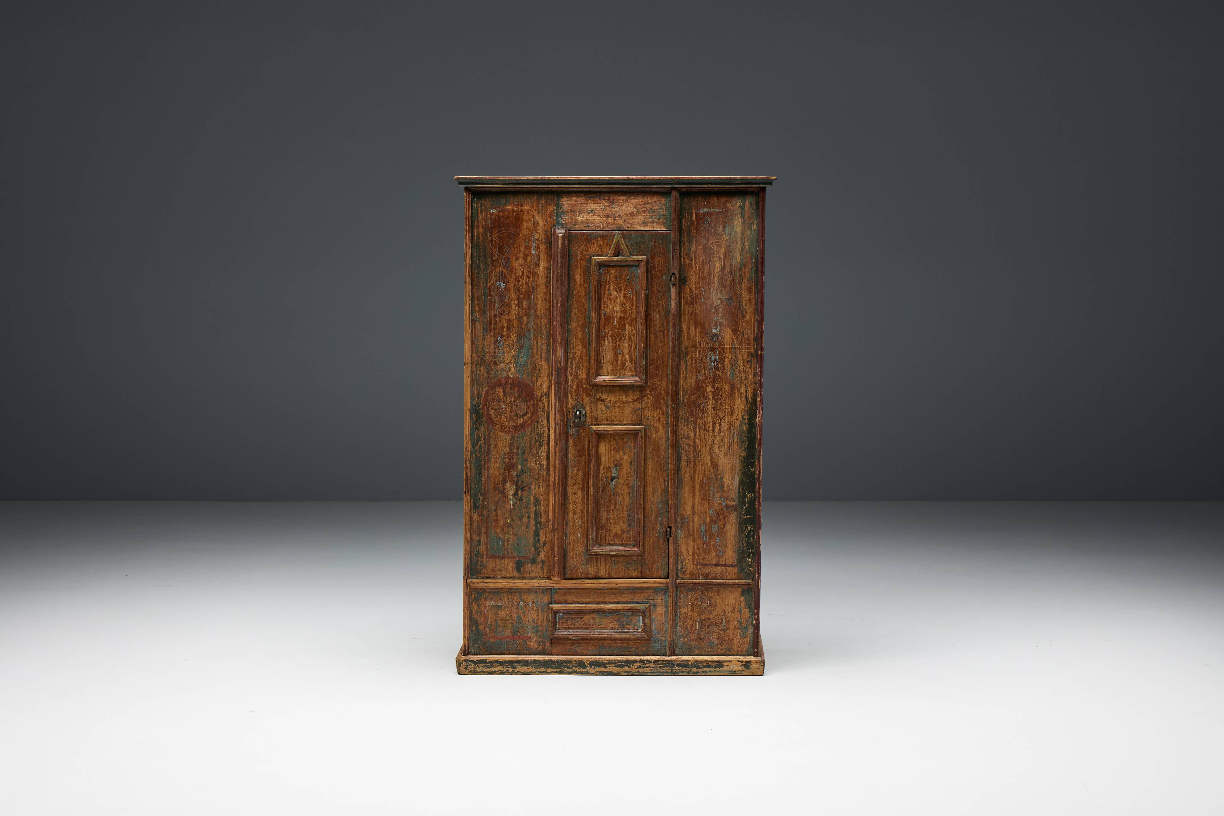 Rustic Travail Populaire Cabinet, France, 18th Century