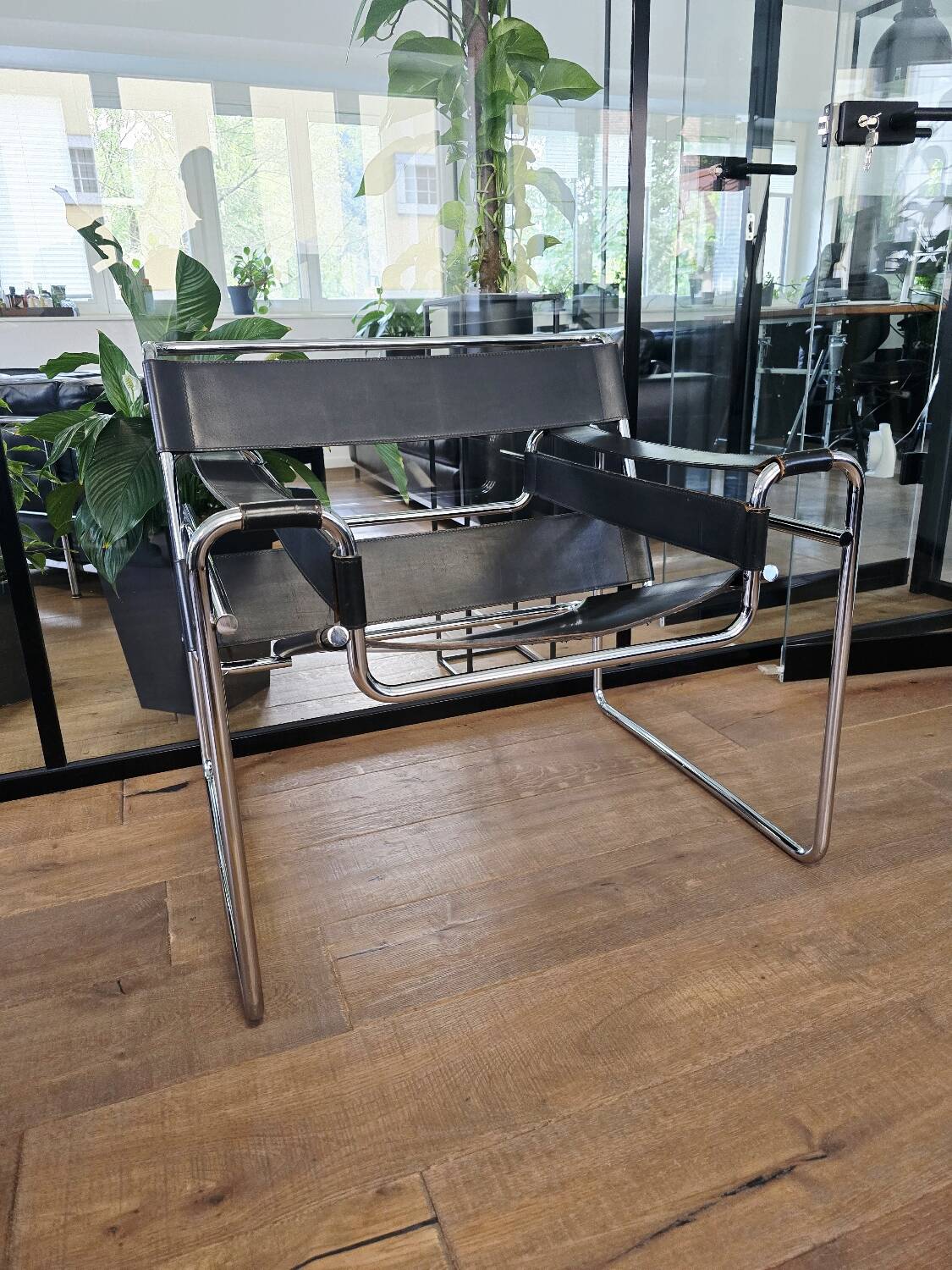 Chaise Wassily des années 60 par Marcel Breuer pour Gavina (Original) – Iconic Bauh