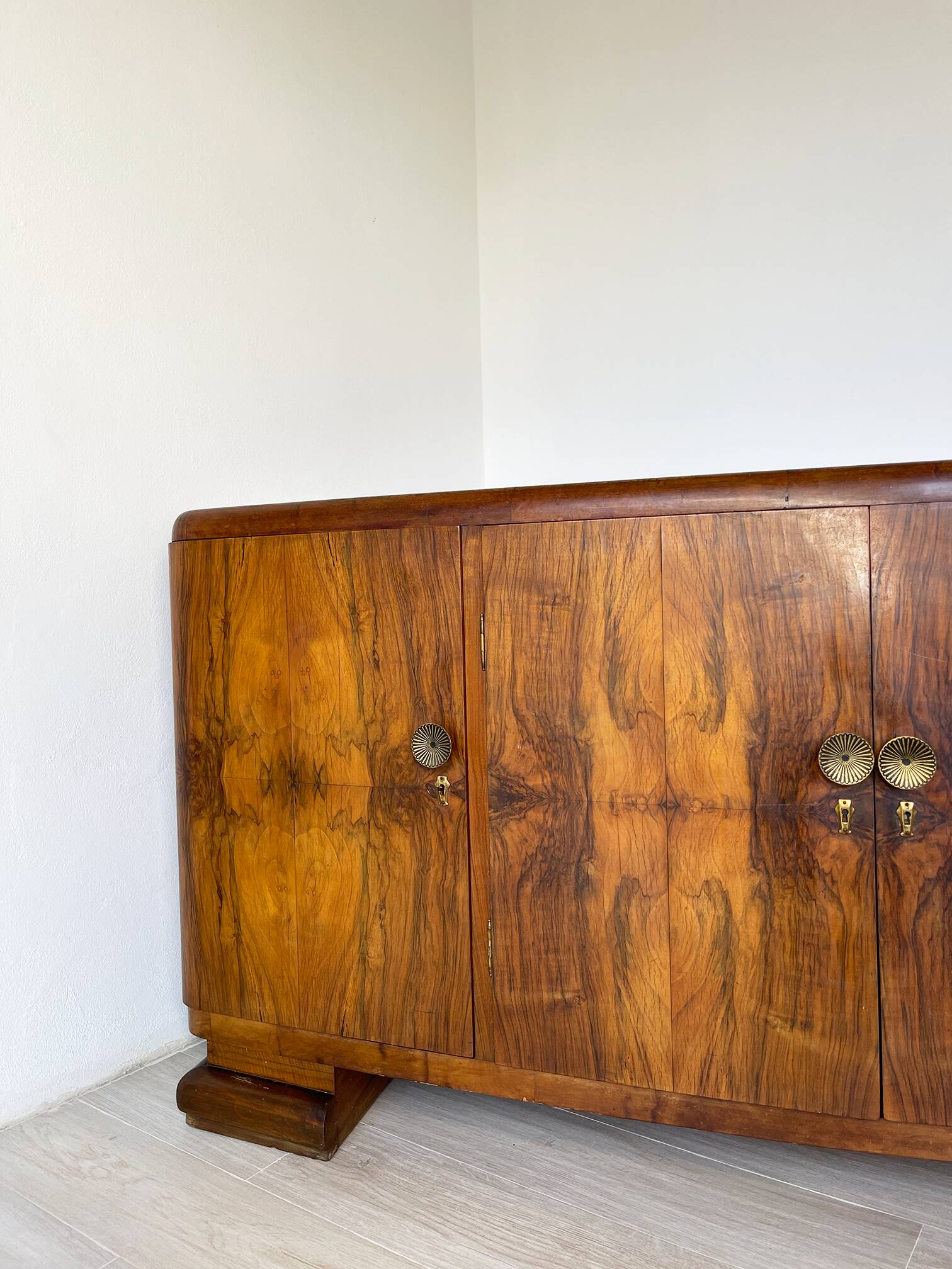 Impressionnant buffet Art déco italien des années 1920/1930