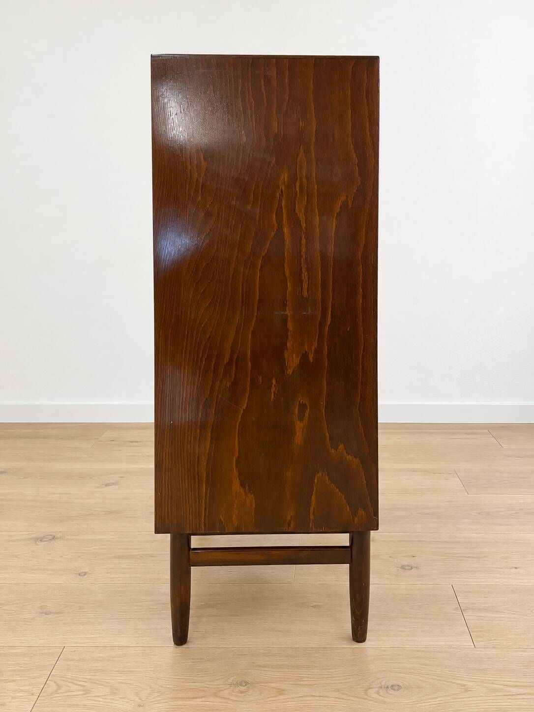 Commode haute en acajou danois vintage des années 1960.