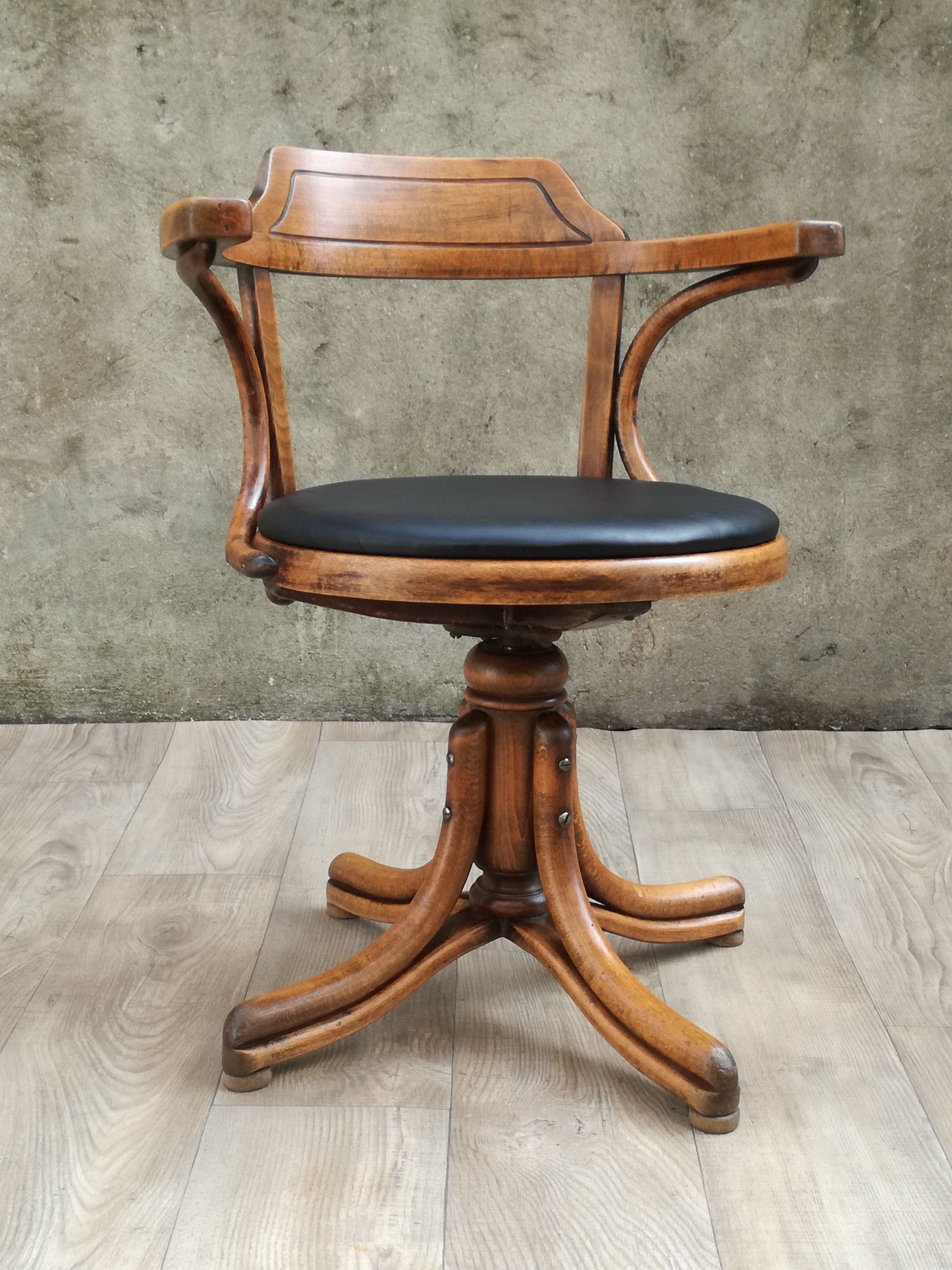 Thonet armchair