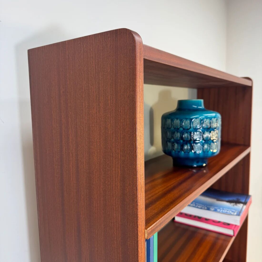 Swedish teak bookshelf with five shelves, 1960