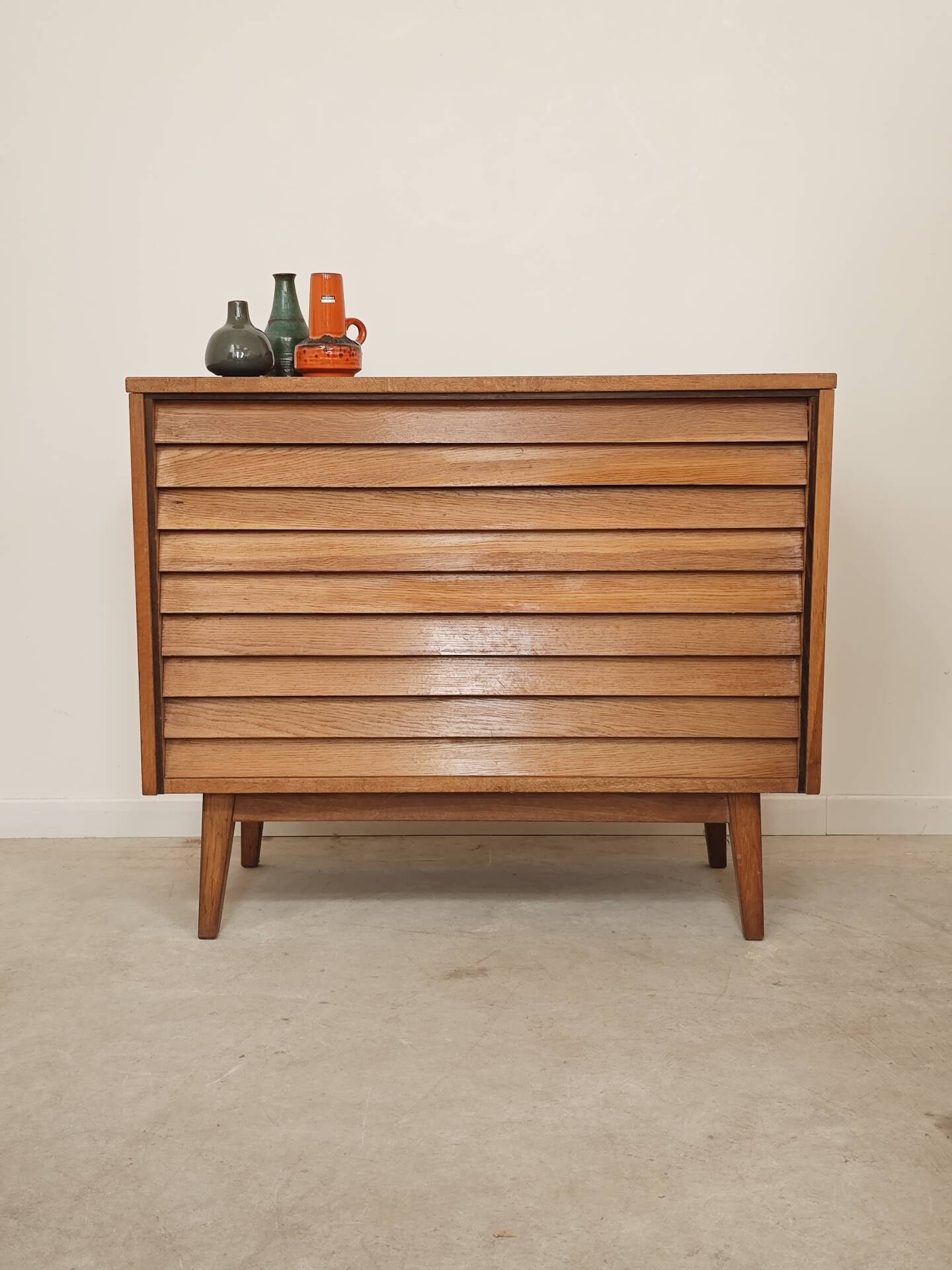 Coffre a linge ou coffre a jouet Tchèque par DREVOZPRACUJICI 1960