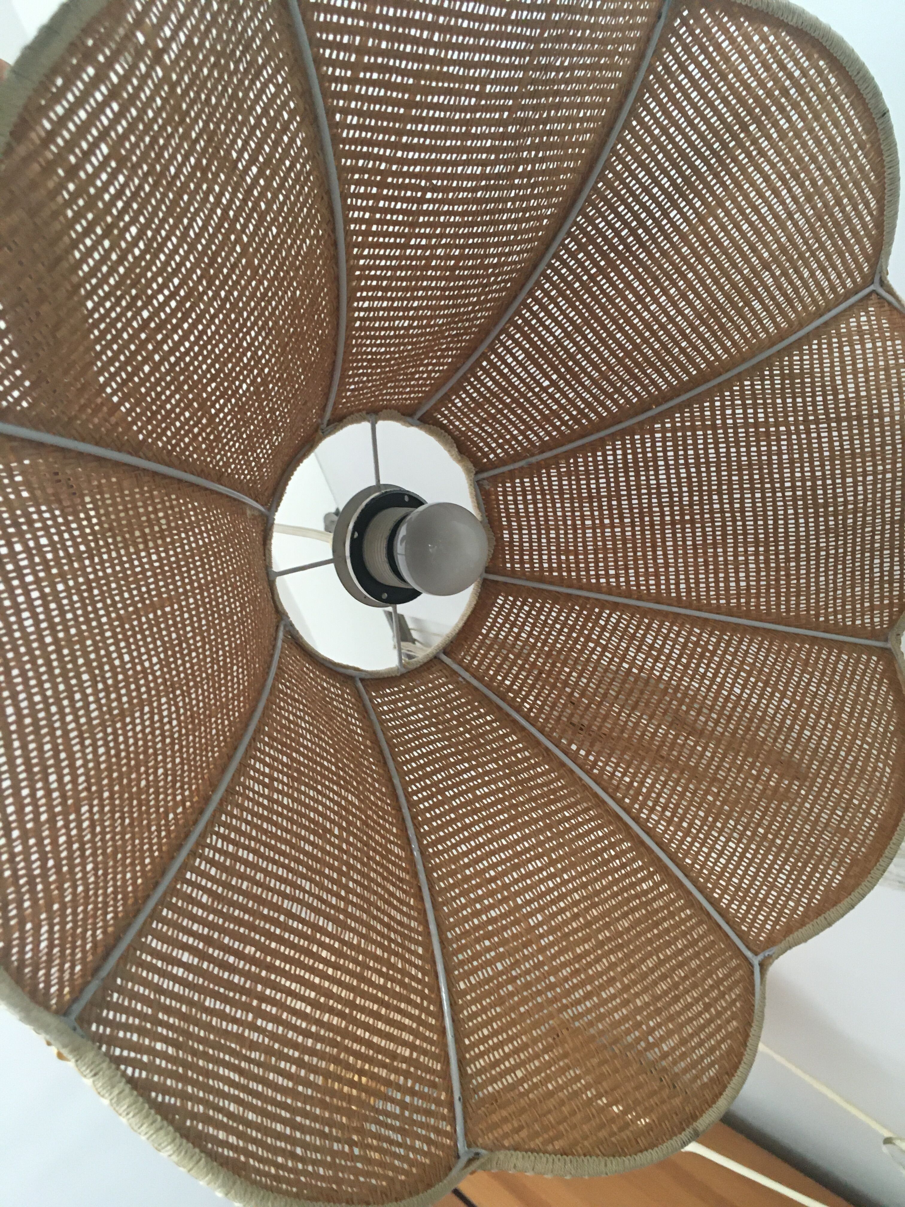 Vintage rattan flower suspension