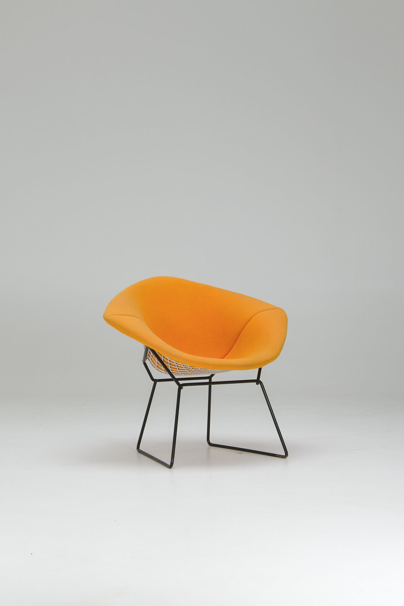 Diamond Chair – Yellow Upholstery - Harry Bertoia