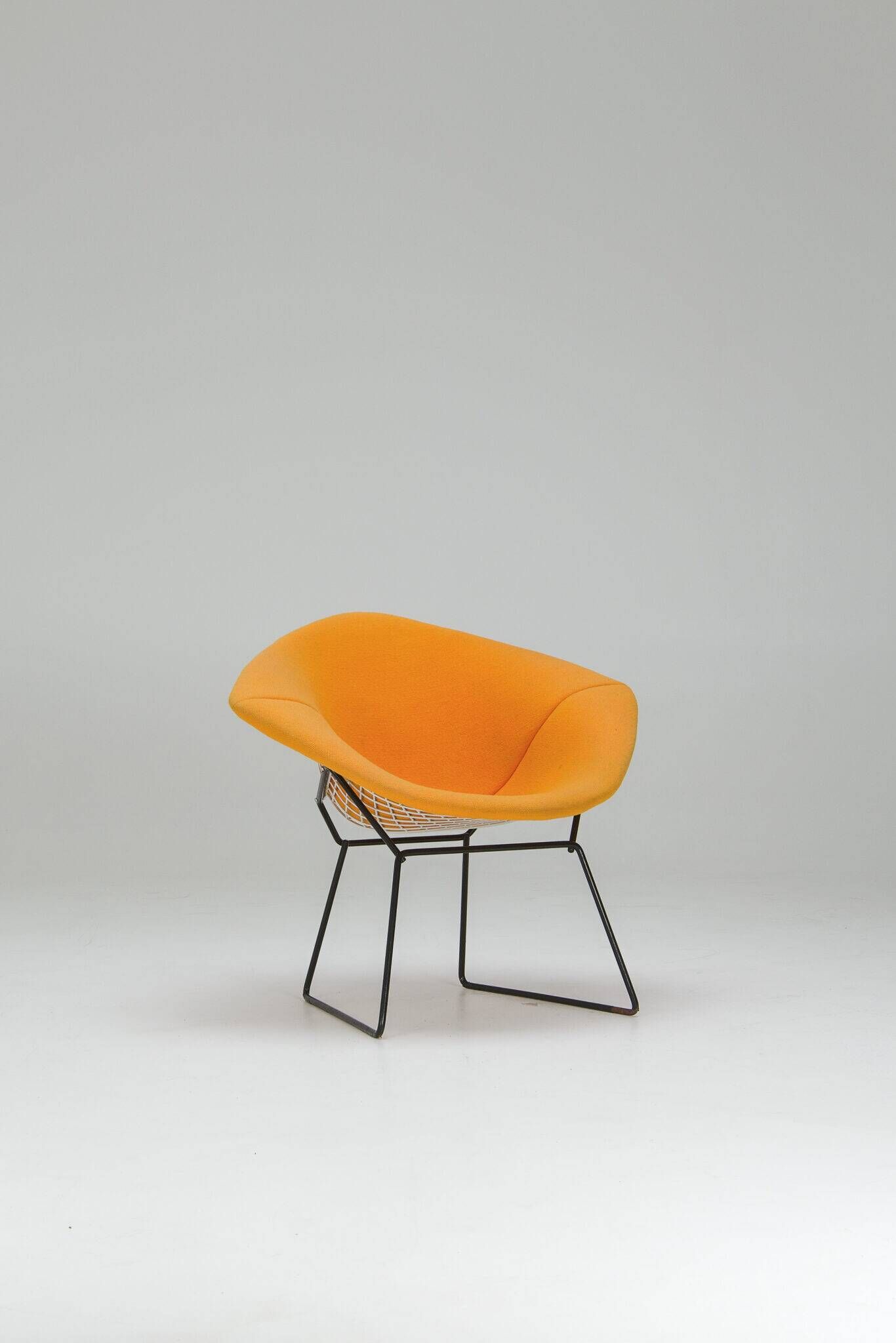 Diamond Chair – Yellow Upholstery - Harry Bertoia