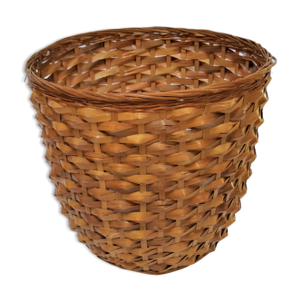 Wicker basket