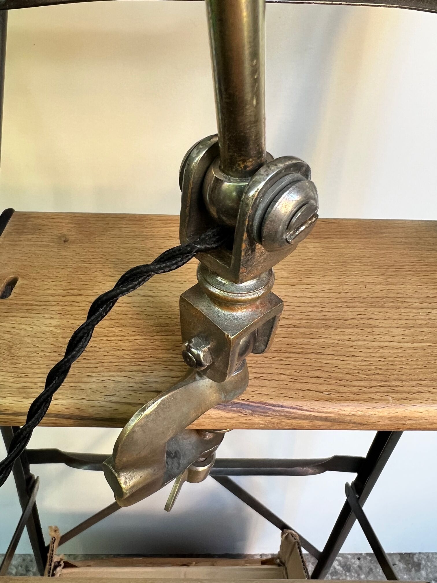 Lampe articulee 1900 atelier Paris orfevrerie