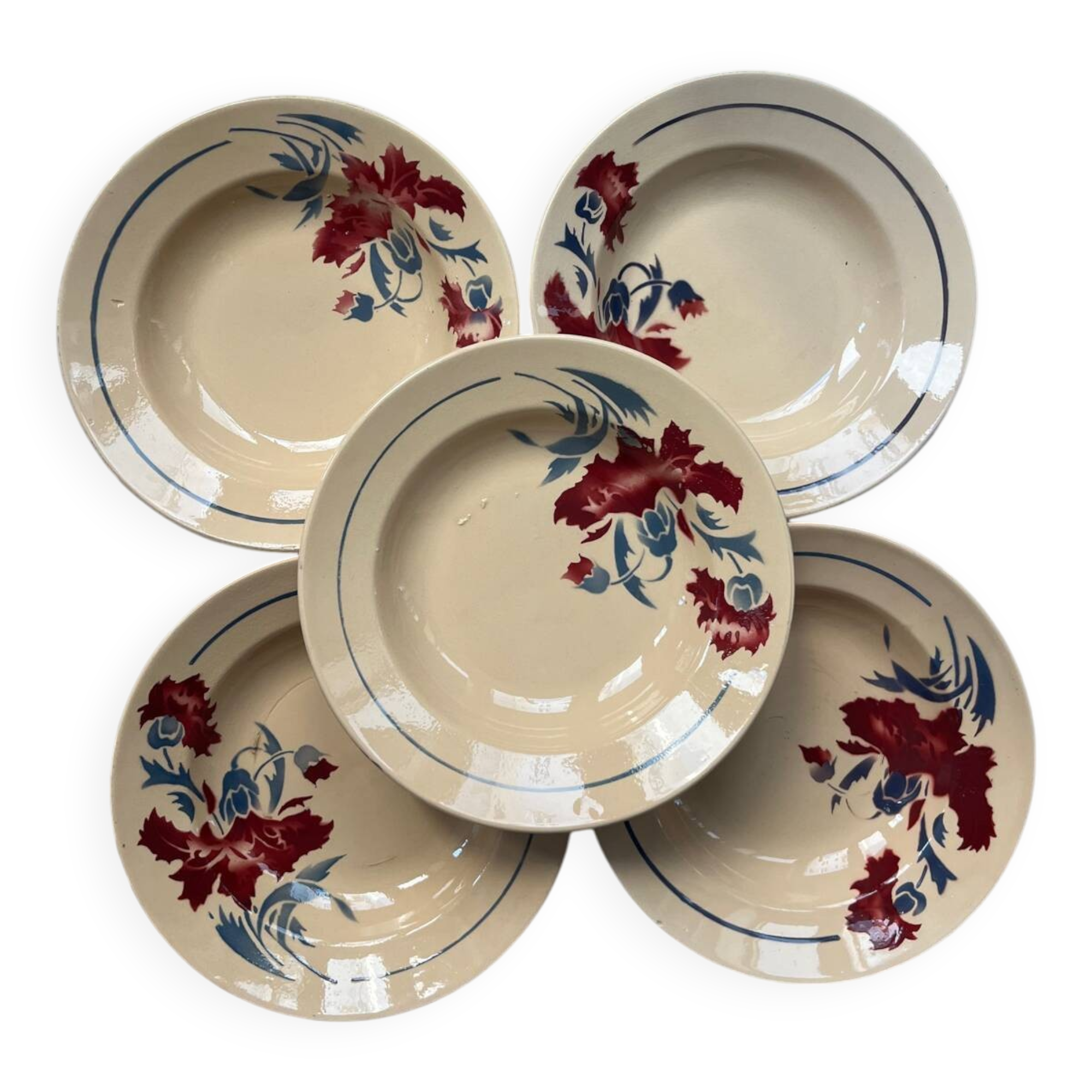 Set of 5 "Annie" Luneville eyelet plates.