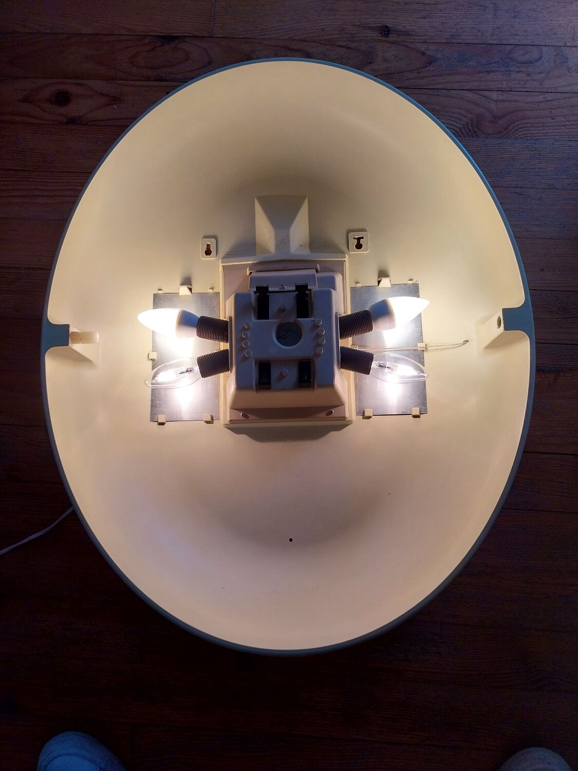 Illuminating oval mirror by Allibert