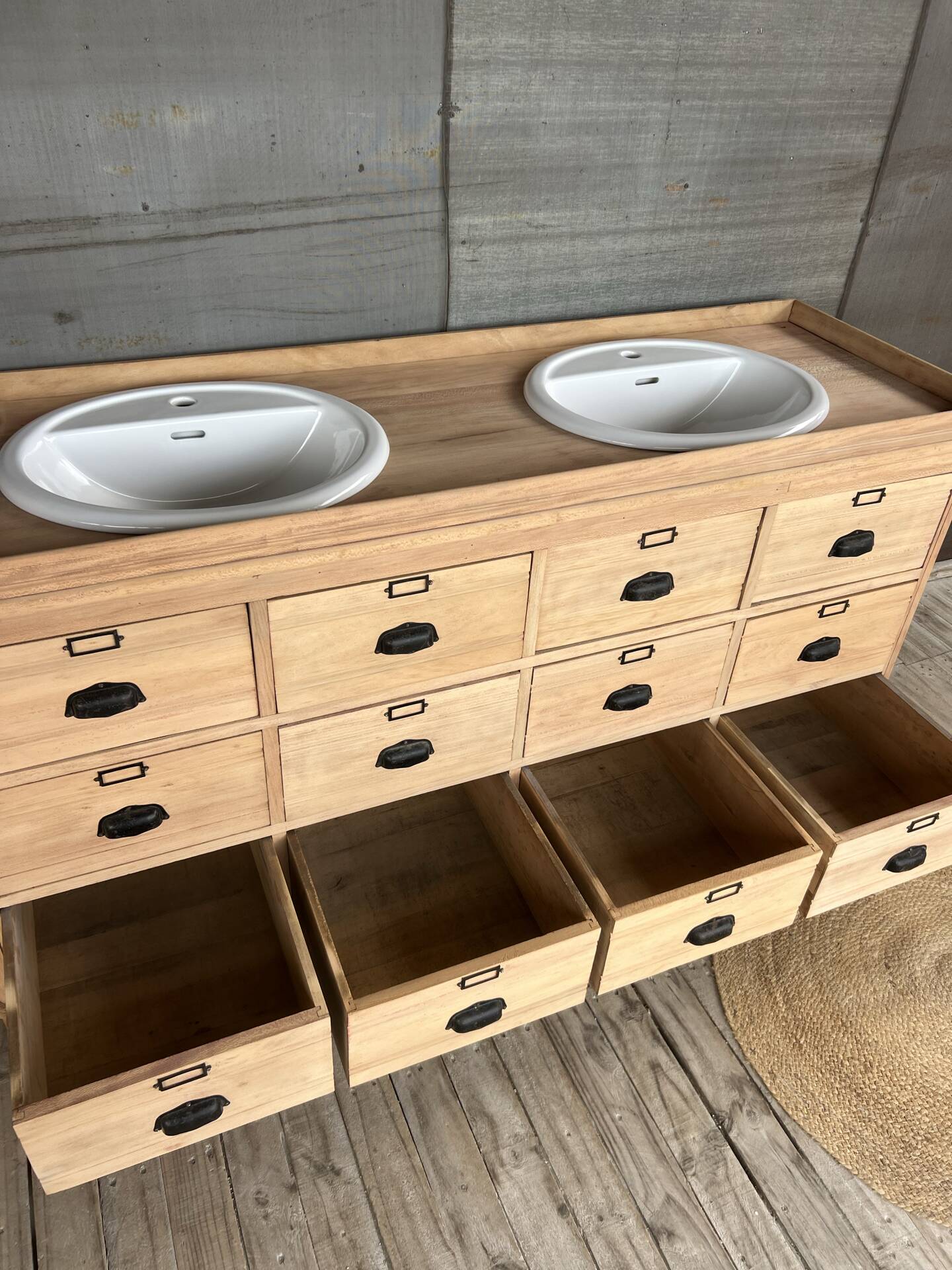 Furniture with 2 basins in raw wood