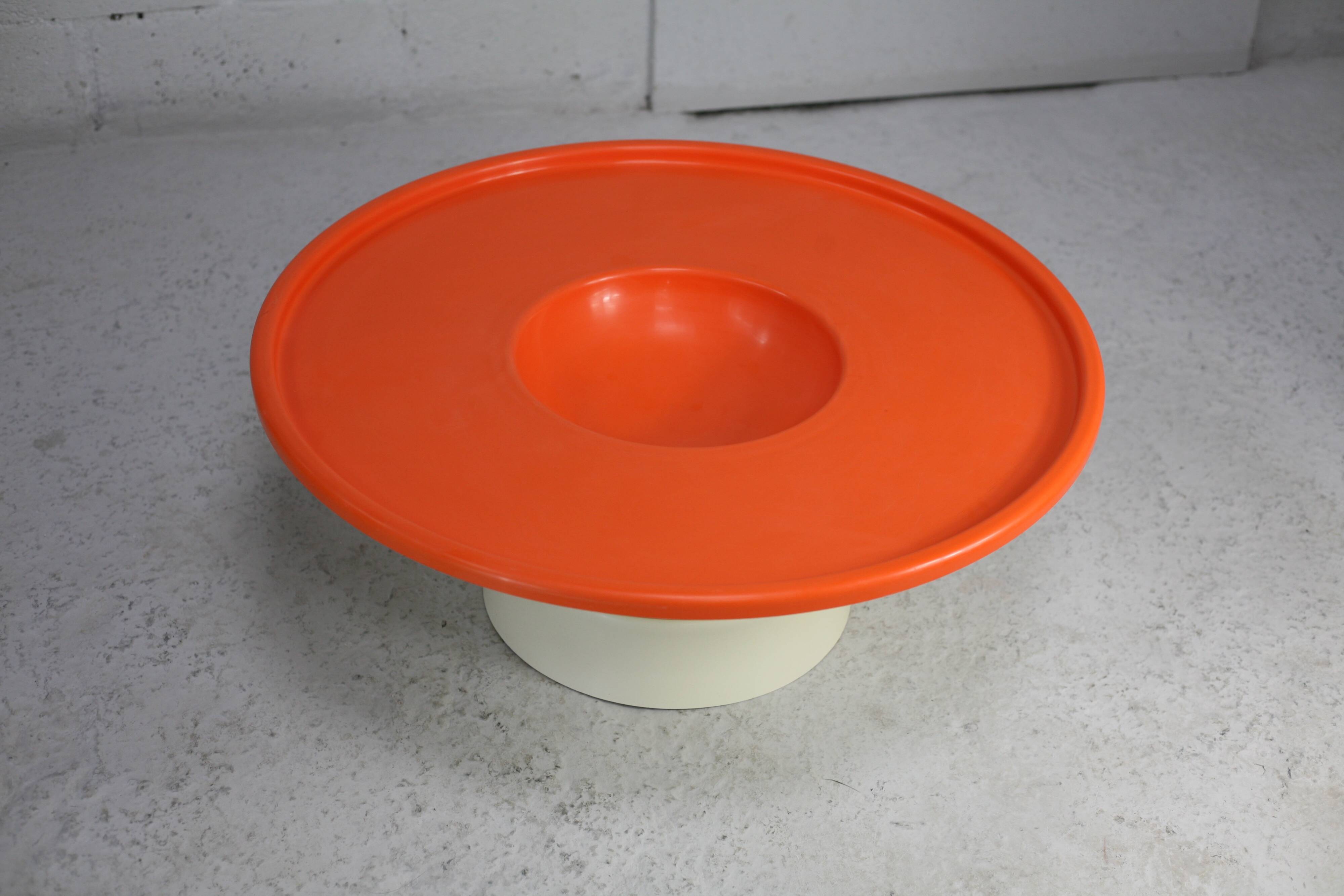 Coffee table by Etienne Fermigier. published by Meubles et Functions. France, 1968