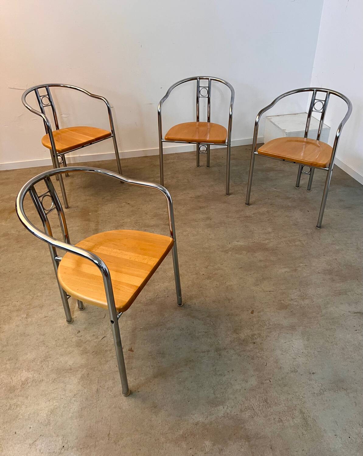 4 old metal chairs with wooden seats, Italian design, postmodern 80s