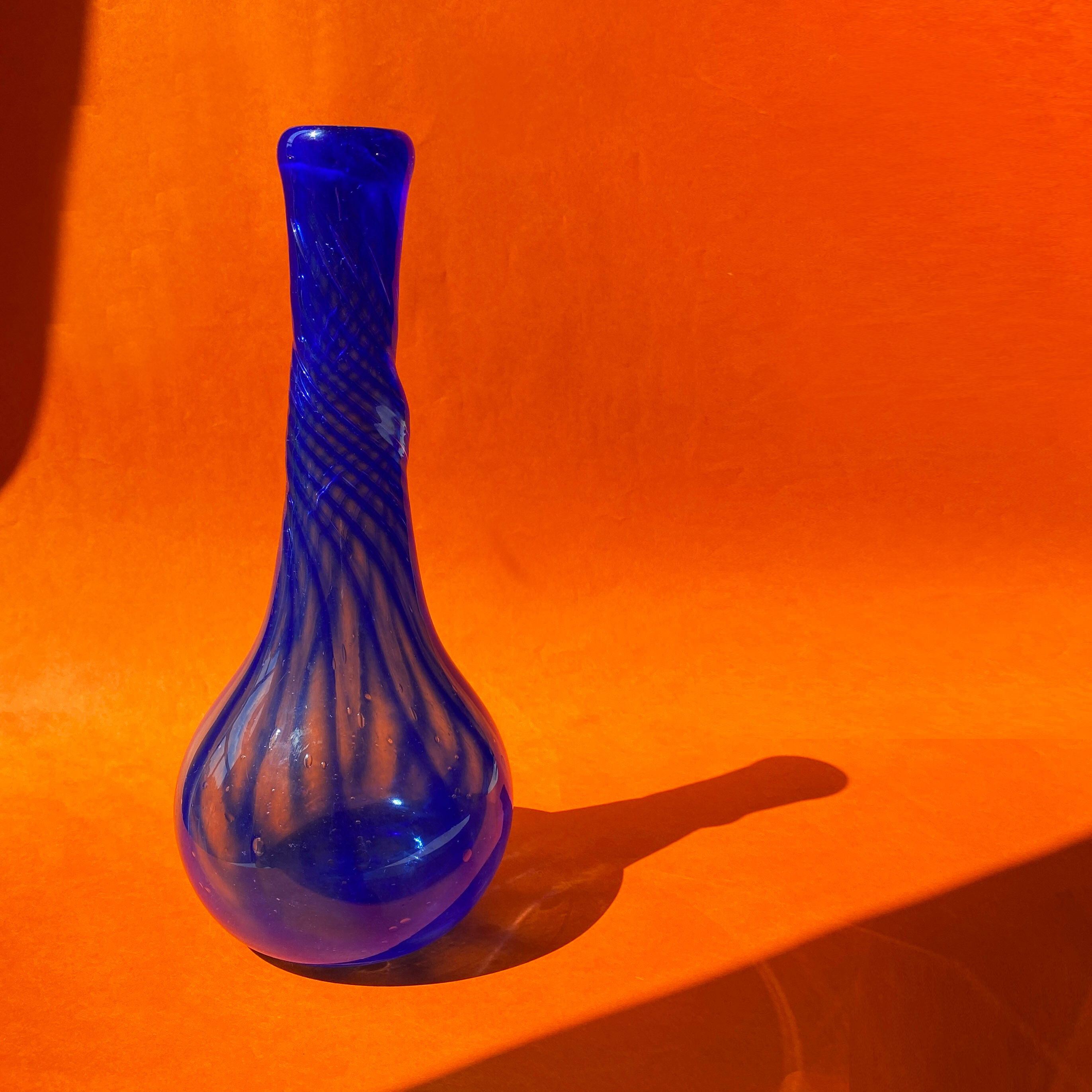 Soliflore vase in blue blown glass