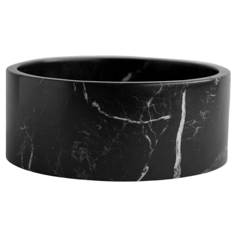 Cylindrical bowl in black marble