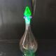 Carafe and its 4 shot glasses, urane uralin