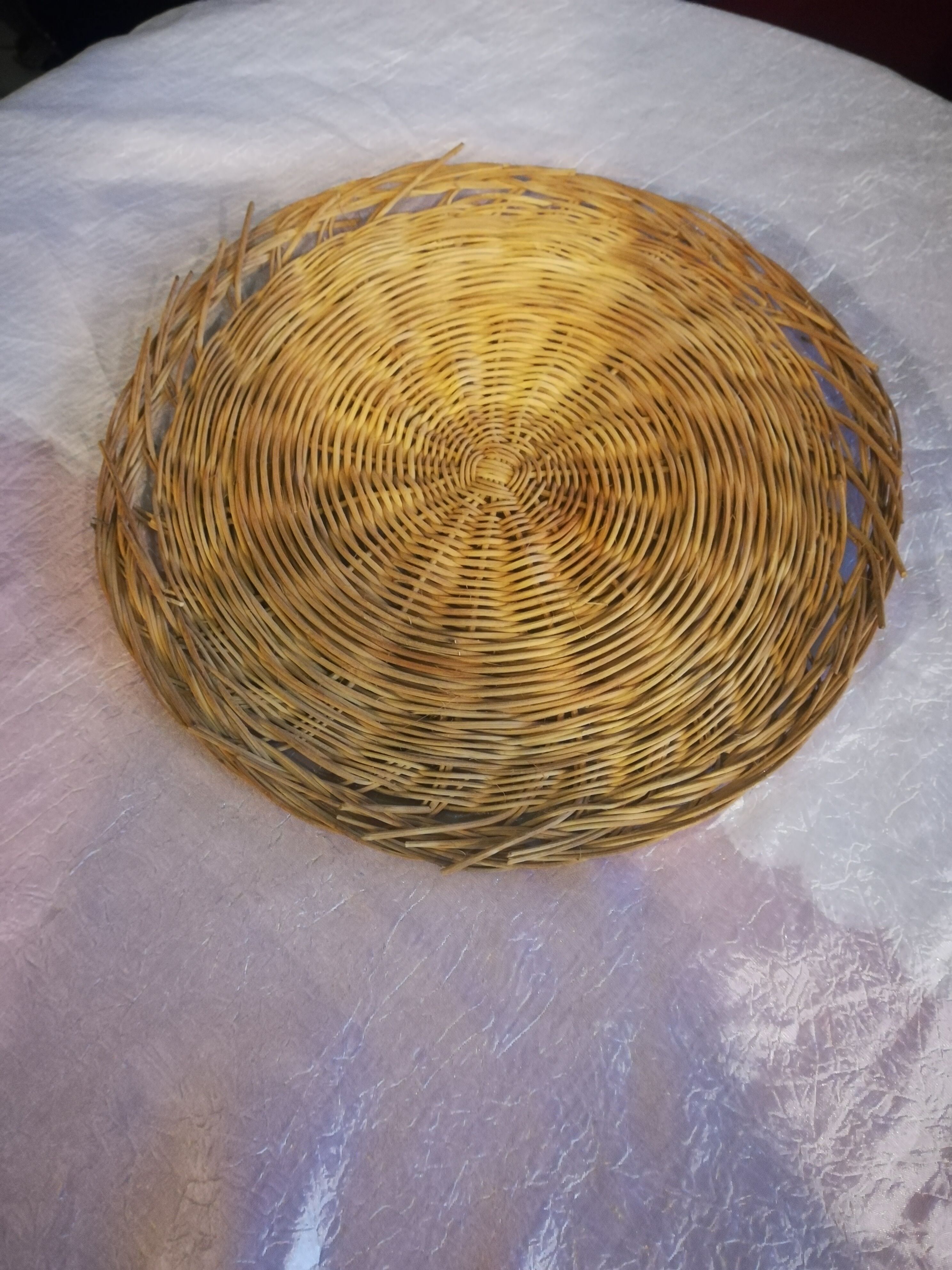 Wicker tray